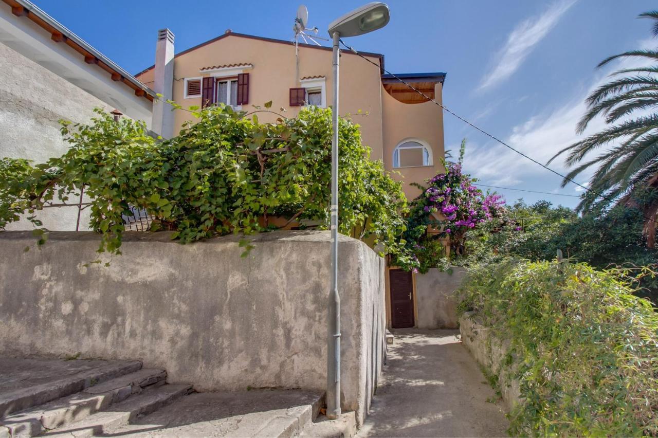 Apartments With A Parking Space Mali Lošinj Eksteriør bilde